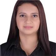 Trabajadora social imparte clases de psicología a niños de todas las edades